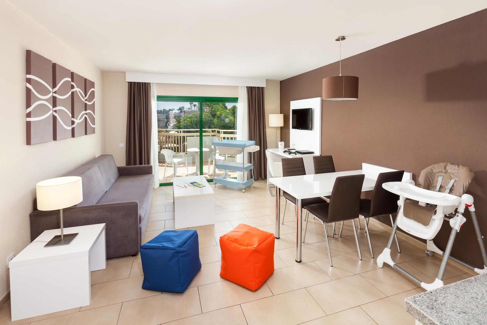 Hotel apartamentowy Playaolid 3*